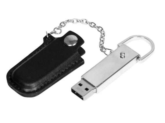 USB 2.0- флешка на 8 Гб в массивном корпусе с кожаным чехлом